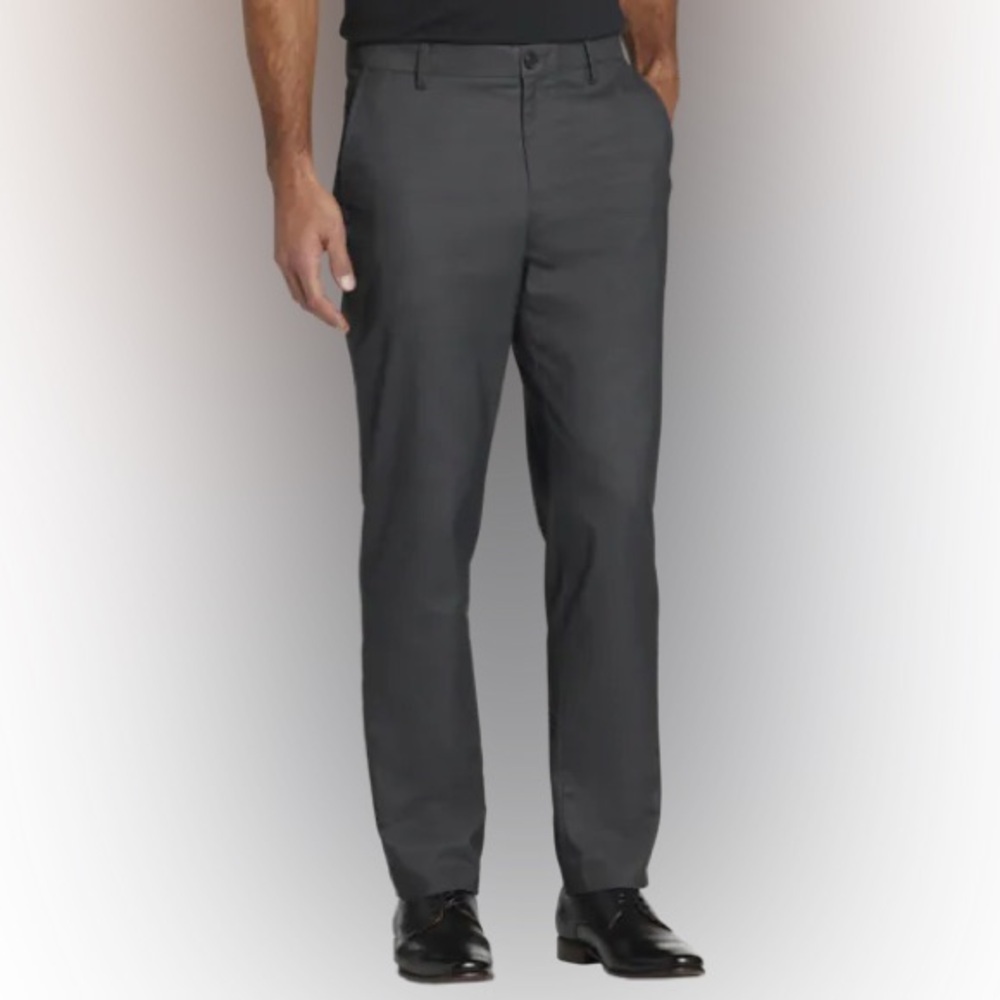 NWT size 38x32 Tommy Hilfiger Micro Fibre Black Straight Leg Dress Pants